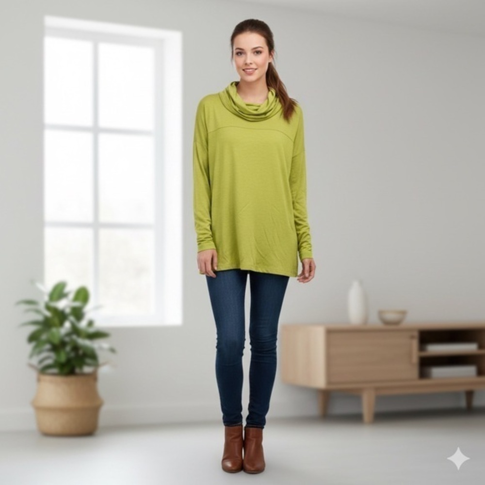 NWT Cabi Women’s Small # 4193 Ease Turtleneck Bright Moss Sweater Top S $95